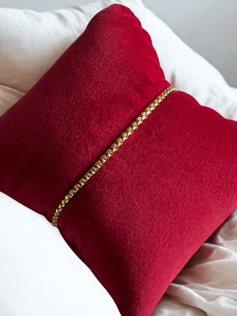 Sleek Gold Rope Bracelet