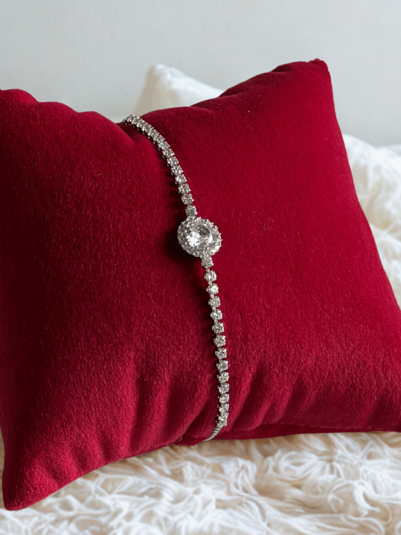 Round Solitaire Bracelet